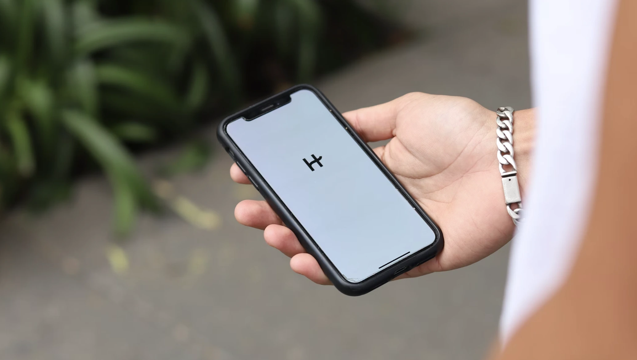 Новый AI-помощник от Hinge предлагает персонализированные рекомендации