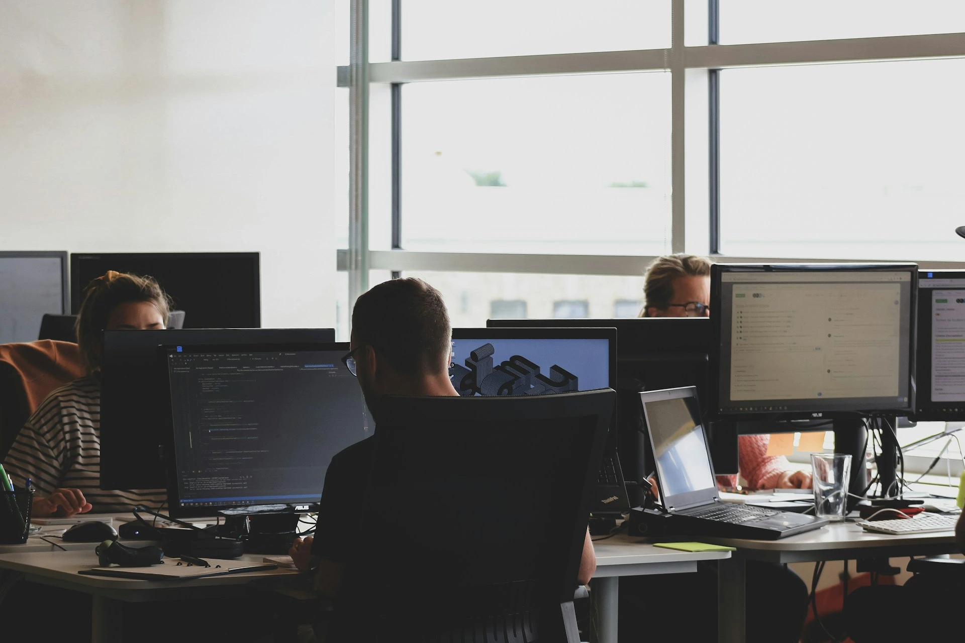 Zayo сообщает о 82% взлете атак DDoS из-за расширения AI и IoT