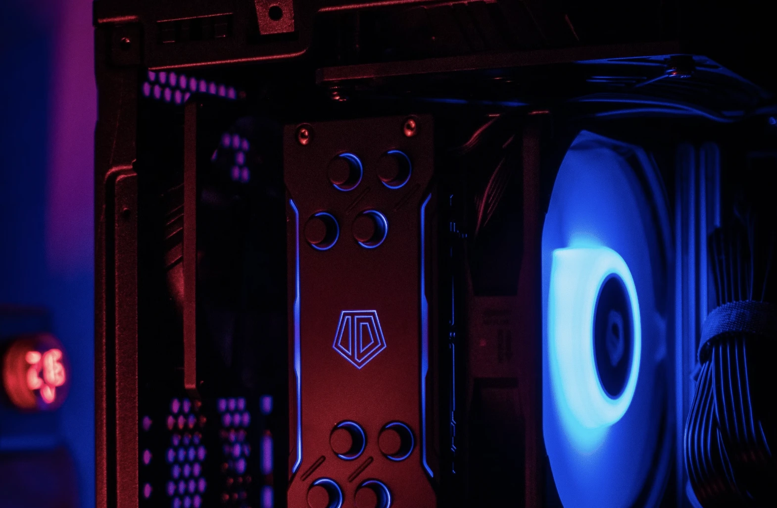 Смuggling чипов Nvidia? Сингапур расследует мошенничество