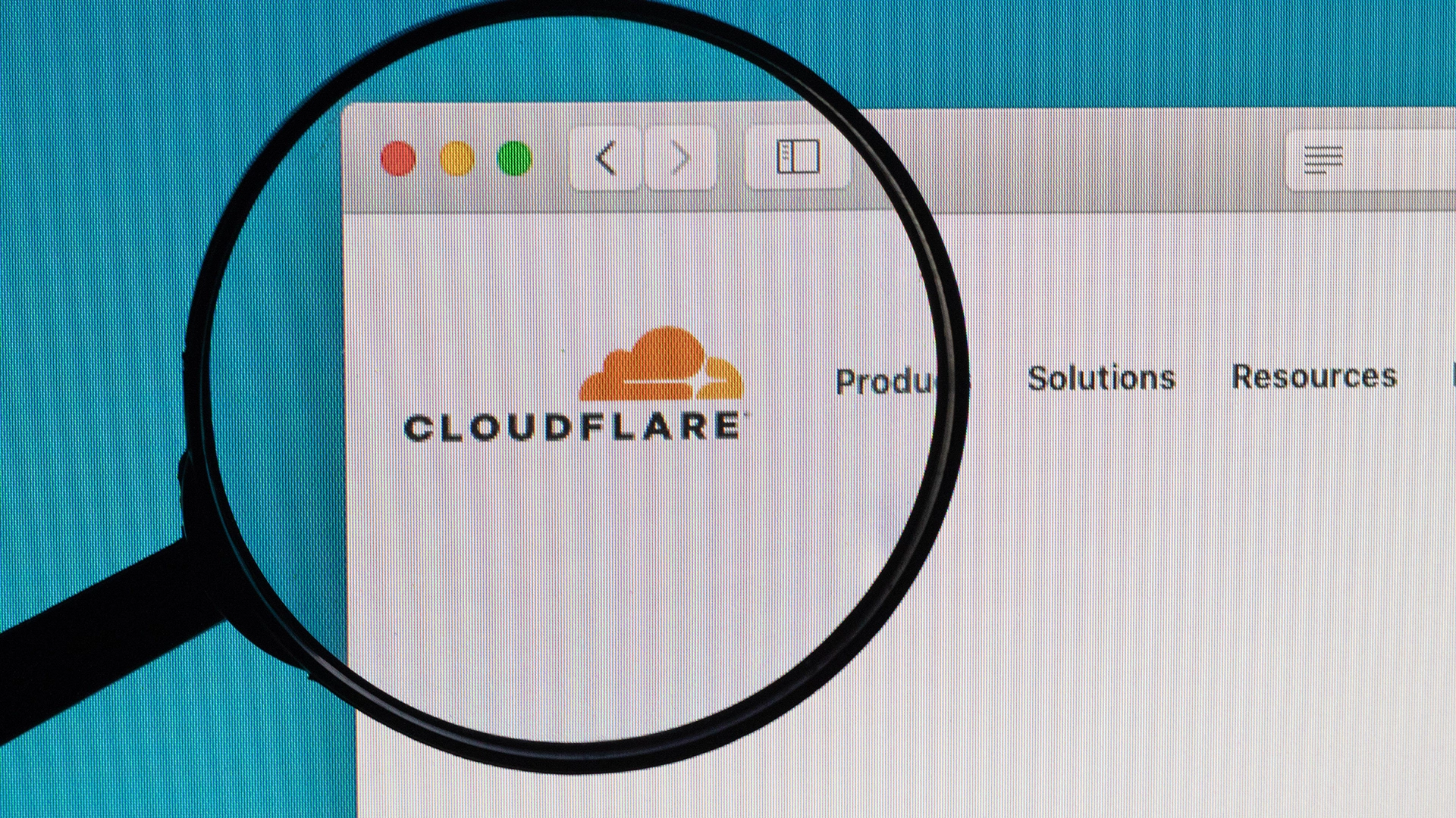 Лабиринт ИИ: новый инструмент Cloudflare обманывает искусственные интеллекты, создавая поддельные веб-страницы