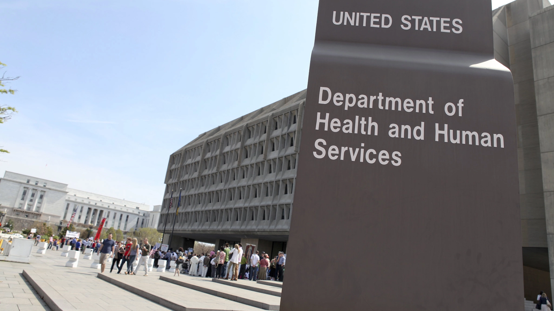 Массированные сокращения в IT-секторе HHS ставят под угрозу здравоохранительные данные США, утверждают сотрудники