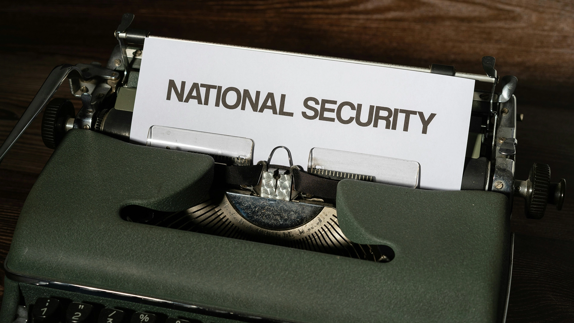 Ведущие специалисты по кибербезопасности из CISA подают в отставку, призывая частный сектор создавать безопасные продукты