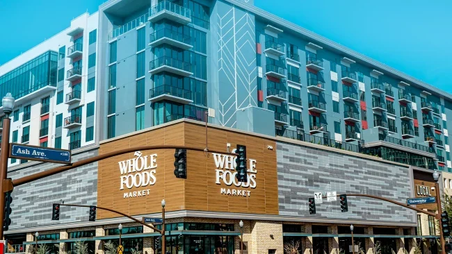 Хакеры атаковали UNFI, крупного дистрибьютора продуктов для Whole Foods и армии США
