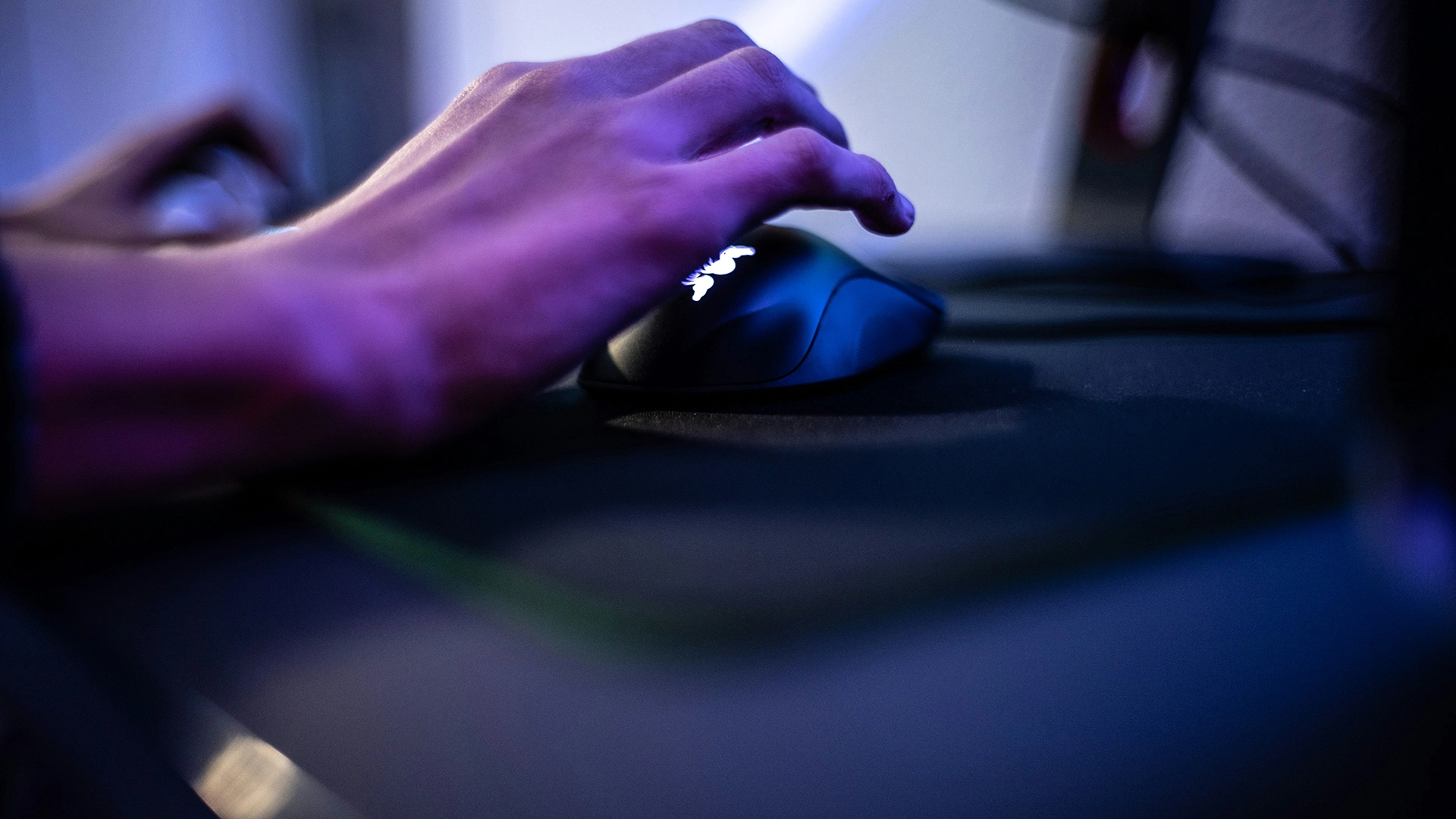 Кампания по распространению вредоносного ПО захватывает старые ссылки Discord для взлома пользователей криптовалют