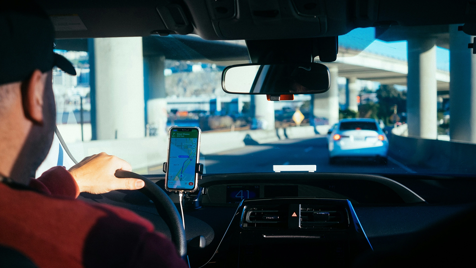 Uber обвиняют в использовании алгоритмов для увеличения прибыли за счет водителей