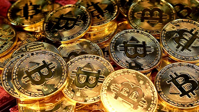 Биткоин впервые достиг отметки в $120,000