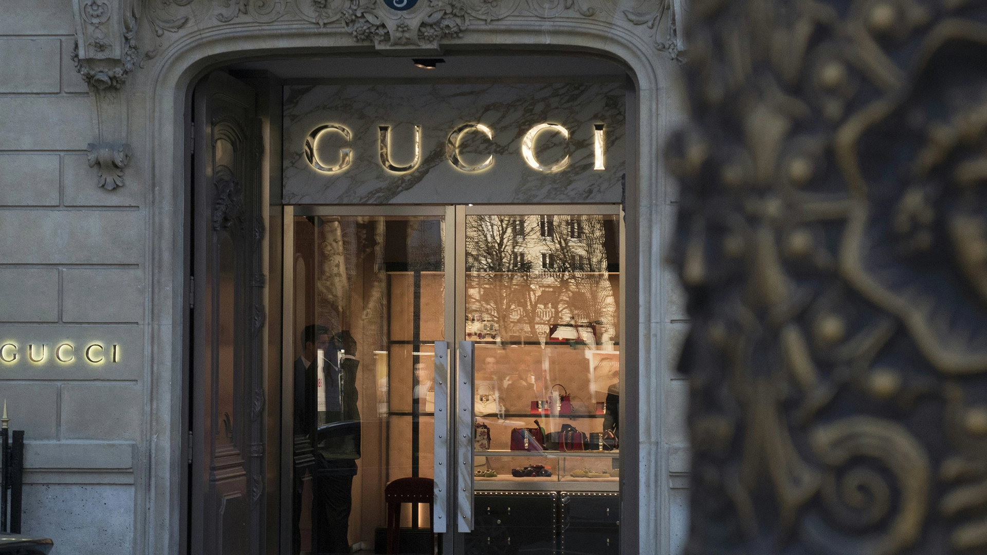 Хакеры Обнажили Миллионы в Утечках Данных Gucci и Balenciaga